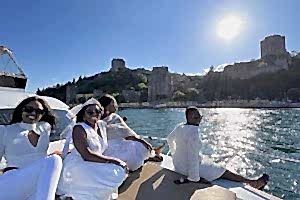Luxury yacht charter Istanbul Bosphorus cruise