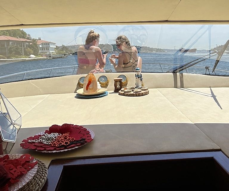 0FFF1D11-C4B9-41F6-9902-49B2D6156AD5_1_105_c-e1766946343649 Constantine Yachts private yacht Bosphorus Istanbul